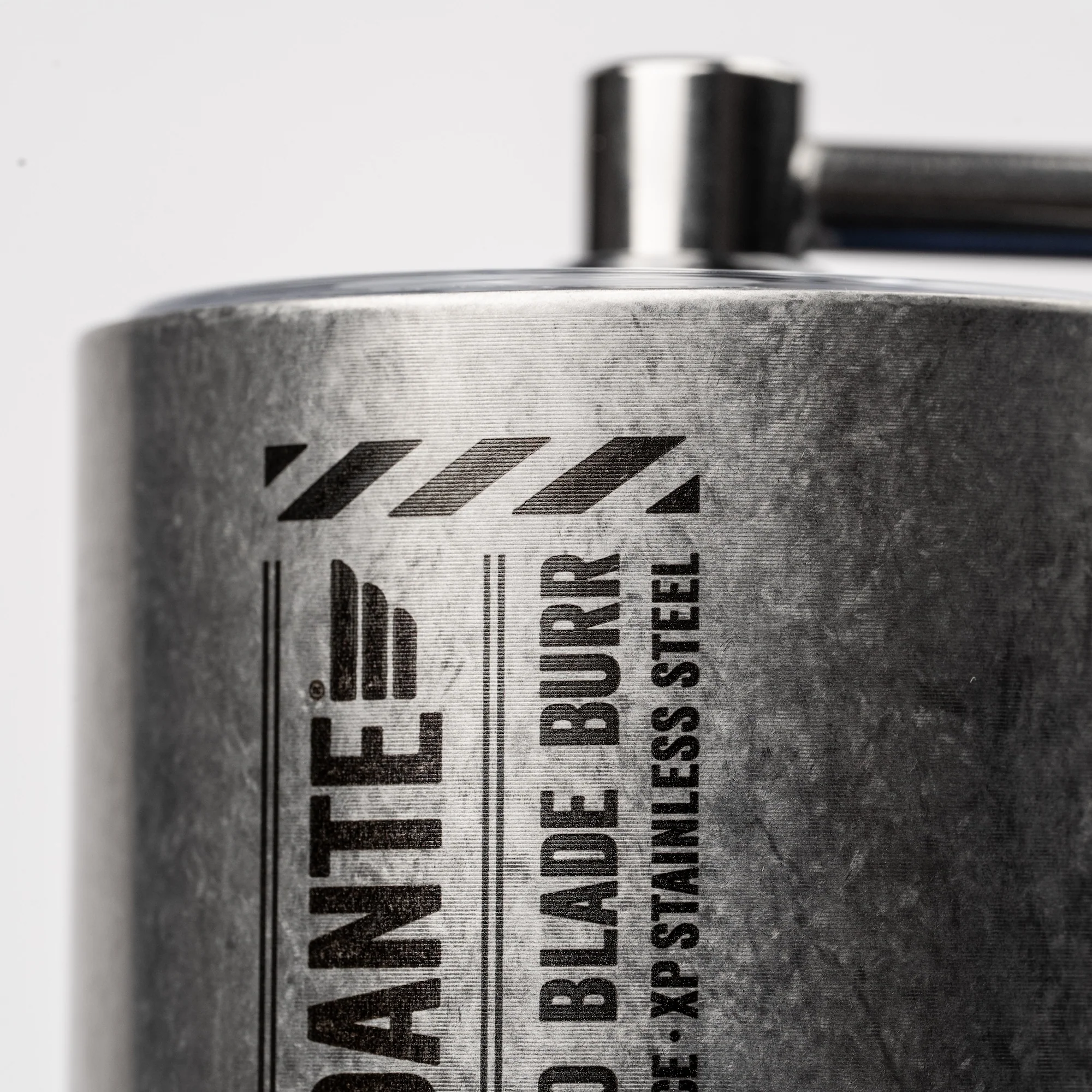 C40 LAB Series Nitro Blade - Image 12