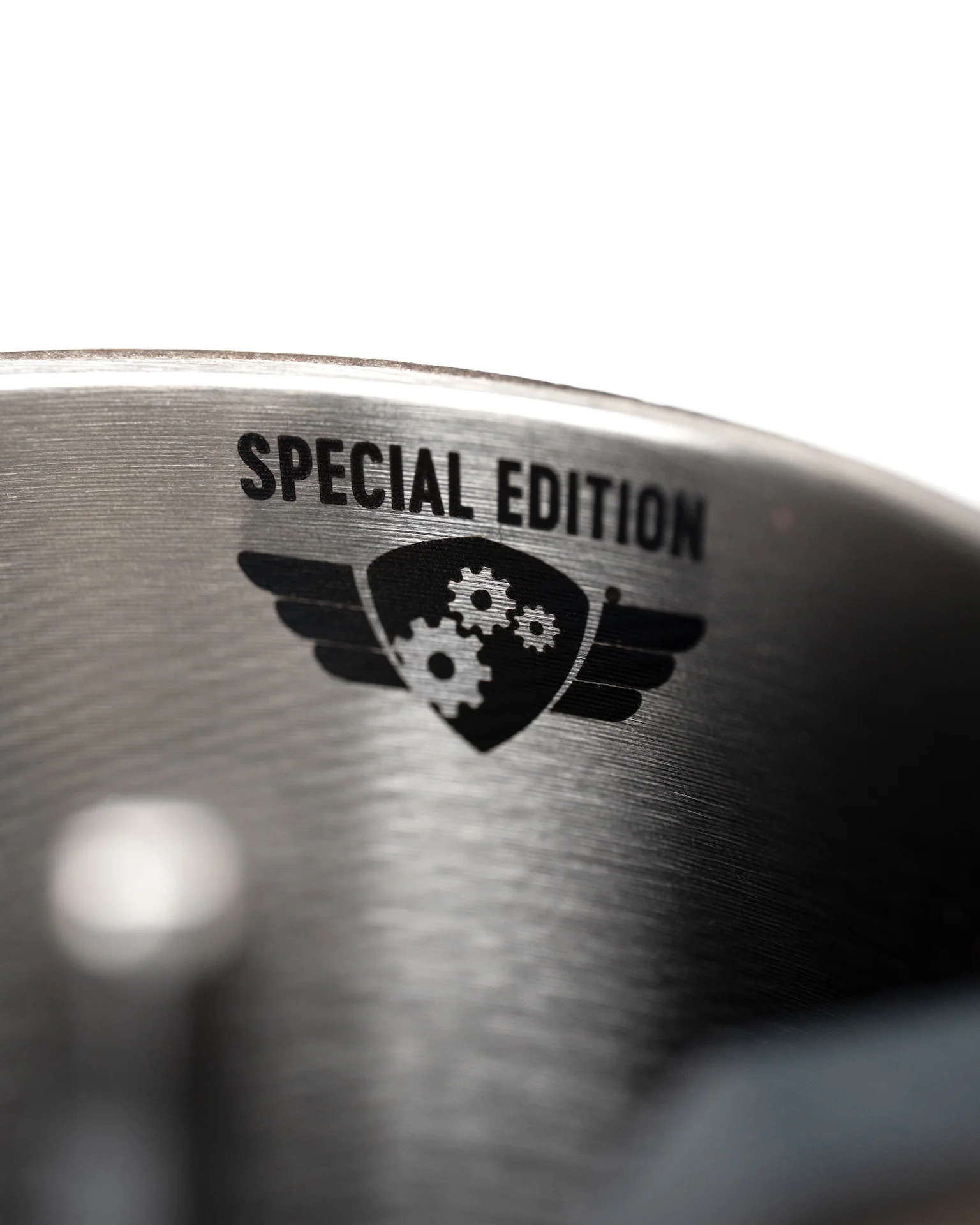 C40 Nitro Blade Vintage Oak Royal - Image 11